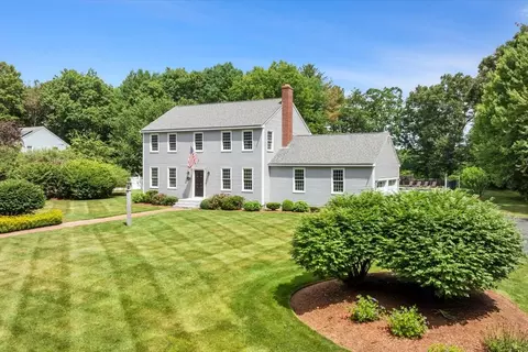 16 King Philip Path, Mendon, MA 01756 photo 38