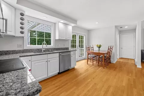 16 King Philip Path, Mendon, MA 01756 photo 9