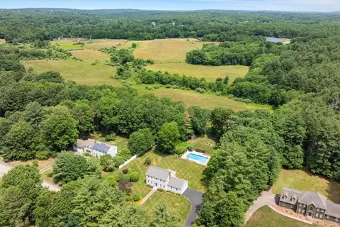 16 King Philip Path, Mendon, MA 01756 photo 41