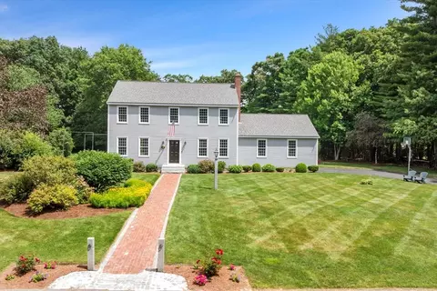 16 King Philip Path, Mendon, MA 01756 photo 37