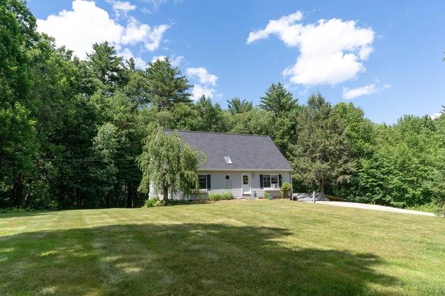 1 Barefoot Ln, Brookfield, MA 01506