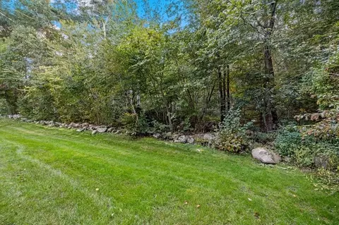 Exterior - 25 Whiting Ln #25, Hingham, MA 02043 photo 8 of 8