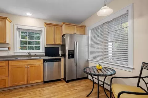 Kitchen - 25 Whiting Ln #25, Hingham, MA 02043 photo 1 of 4