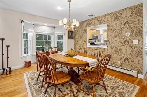 Dining - 25 Whiting Ln #25, Hingham, MA 02043 photo 2 of 4