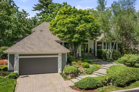 18 Southpoint Ln, Ipswich, MA 01938