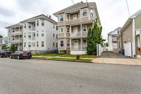 50-52 Princeton St, New Bedford, MA 02745
