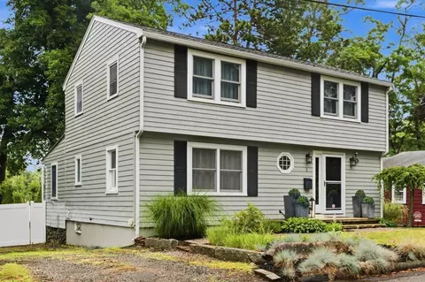 1 Johns Rd, Marblehead, MA 01945 photo 16