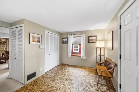 1 Johns Rd, Marblehead, MA 01945 photo 4