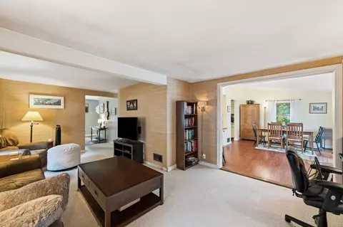 1 Johns Rd, Marblehead, MA 01945 photo 6