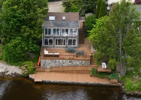 31 Pine Tree Dr, Holland, MA 01521