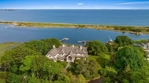 63 Main St, Osterville, MA 02655