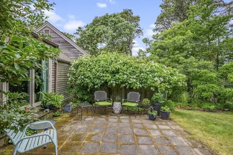 Exterior - 330 Champlain Rd, Chatham, MA 02633 photo 5 of 10