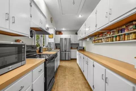 Kitchen - 330 Champlain Rd, Chatham, MA 02633 photo 1 of 1