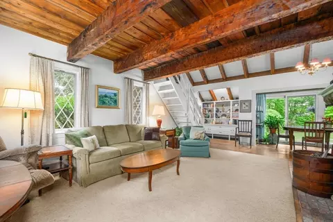 Living - 330 Champlain Rd, Chatham, MA 02633 photo 2 of 6