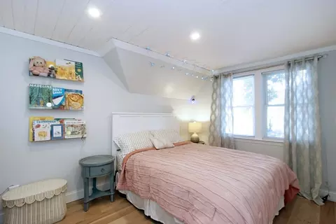 Bedroom - 22 Maple St, Wareham, MA 02571 photo 3 of 4