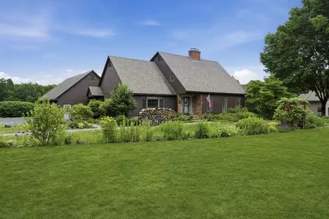 51 Coleman Rd, Southampton, MA 01073