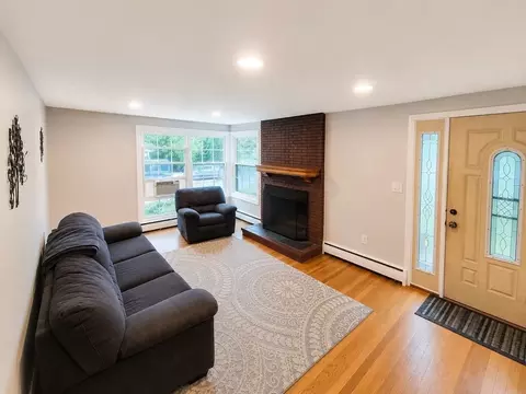9 Cold Spring Rd, North Reading, MA 01864 photo 2
