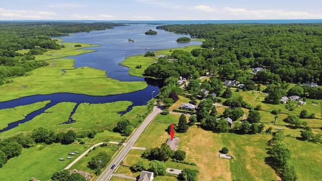 25 Westport Harbor Rd, Little Compton, RI 02837