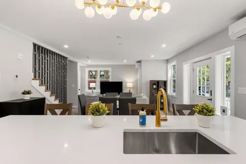 59 Perrin St, Roxbury, MA 02119