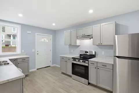 25 Bourne St, Palmer, MA 01080 photo 6