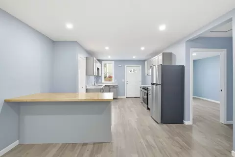 25 Bourne St, Palmer, MA 01080 photo 8