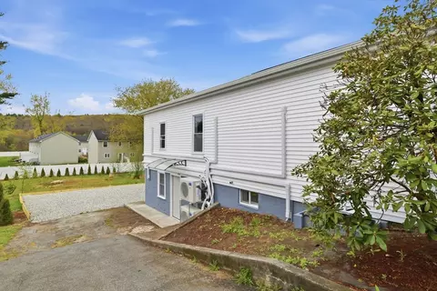 25 Bourne St, Palmer, MA 01080 photo 3