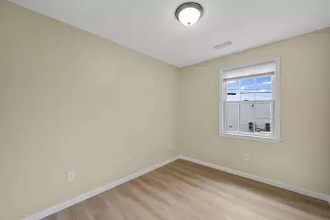 19-21 Biddle St, Springfield, MA 01129 photo 13