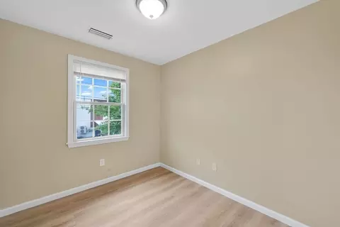19-21 Biddle St, Springfield, MA 01129 photo 15