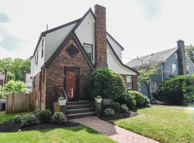 291 Russett Rd, Chestnut Hill, MA 02467