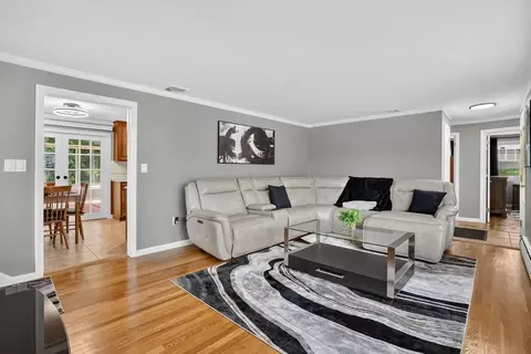 125 E Allen Ridge Rd, Springfield, MA 01118 photo 11