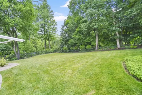 125 E Allen Ridge Rd, Springfield, MA 01118 photo 42