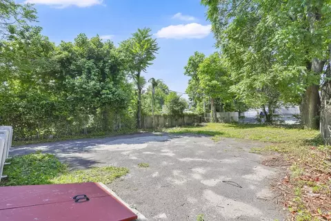 600 Union St, Springfield, MA 01109 photo 5