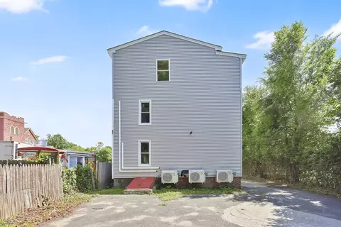 600 Union St, Springfield, MA 01109 photo 3