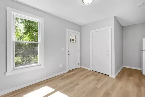 600 Union St, Springfield, MA 01109 photo 8