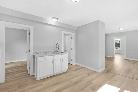 600 Union St, Springfield, MA 01109 photo 6