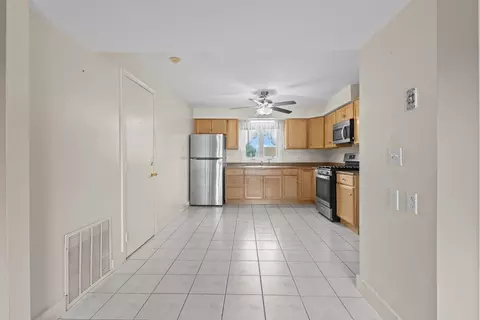 Kitchen - 135 Vale St #16, Fall River, MA 02724 photo 1 of 5