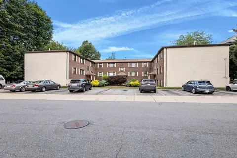 Exterior - 135 Vale St #16, Fall River, MA 02724 photo 3 of 8