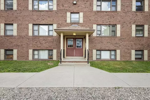 135 Vale #16, Fall River, MA 02724