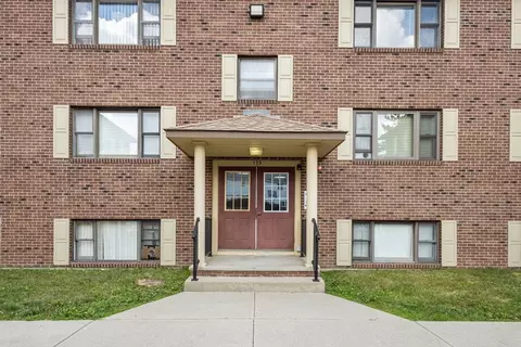 Exterior - 135 Vale St #16, Fall River, MA 02724 photo 1 of 8