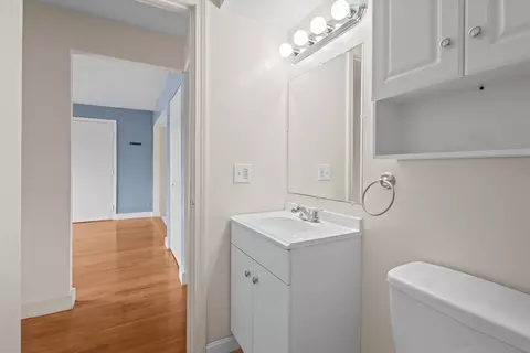 Bath - 135 Vale St #16, Fall River, MA 02724 photo 3 of 3