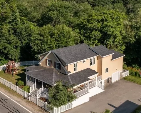 440 Lowell St, Andover, MA 01810