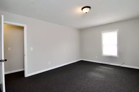 56-58 Grattan St, Chicopee, MA 01020 photo 16