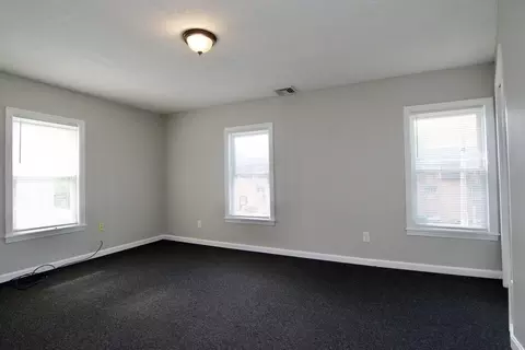 56-58 Grattan St, Chicopee, MA 01020 photo 12