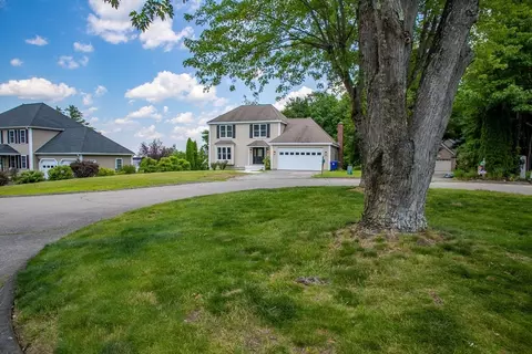 12 Walden Ct, Leominster, MA 01453