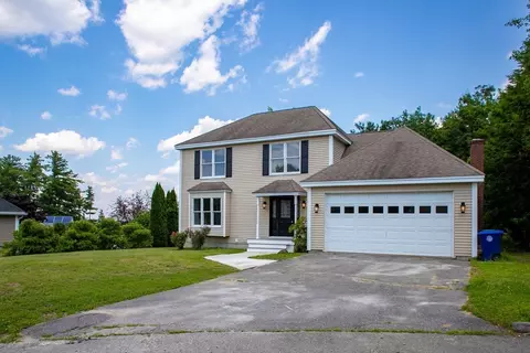 12 Walden Ct, Leominster, MA 01453