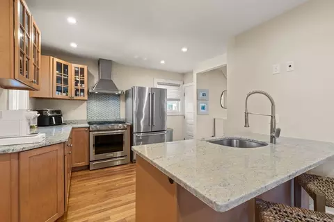 724 East St, Dedham, MA 02026