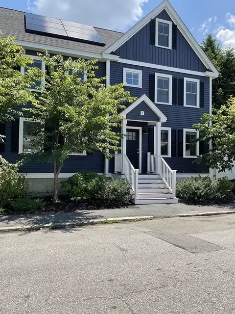 36 Osgood St #2, Lowell, MA 01851