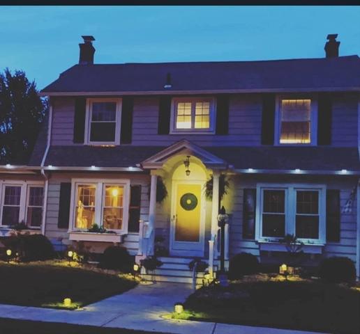 174 Hopkins Pl, Longmeadow, MA 01106