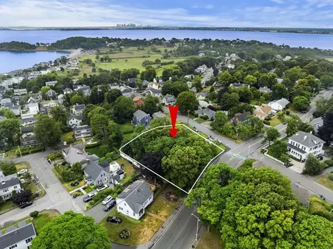 239 Nahant Rd, Nahant, MA 01908