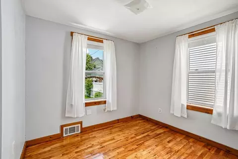 10 Standish, Worcester, MA 01604 photo 11